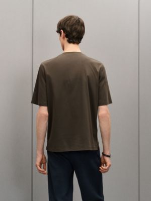 “四马两轮马车”刺绣T恤, 视图: 图片：产品佩戴, worn, 当前为第3张（共5张）