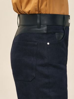混搭皮革烟管裤, 视图: 图片：产品佩戴, worn, 当前为第5张（共6张）