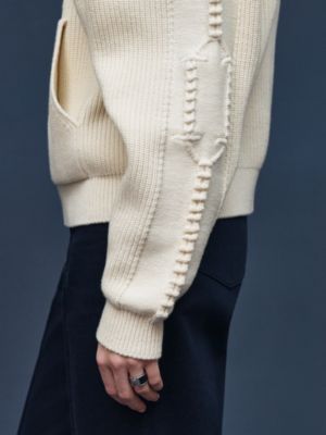 连帽套头衫, 视图: 图片：产品佩戴, worn, 当前为第6张（共6张）