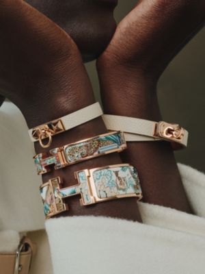 Clic H Les Douze Leopards bracelet, View: Worn, worn, view 3 of 4
