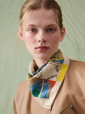 L'Instruction du Roy Bayadere scarf 45, View: Worn, worn, view 2 of 3