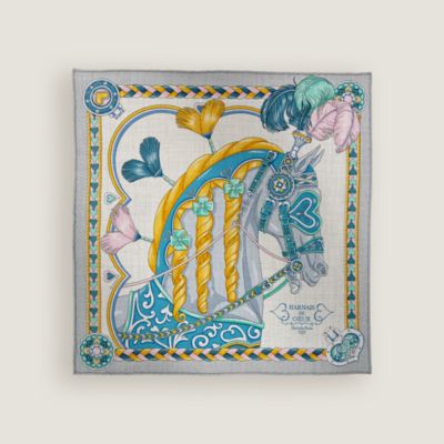 “甜蜜的鞍具”45方巾