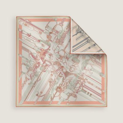 “马镫竞赛混搭”70双面方巾