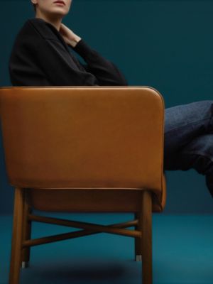 Les Necessaires d'Hermès chair, View: Worn, worn, view 2 of 3