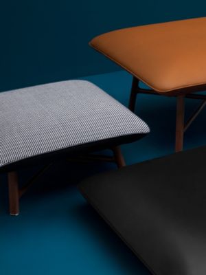 Les Necessaires d'Hermès "carre d'assise" low stool, high model 85, View: front, front, view 5 of 6