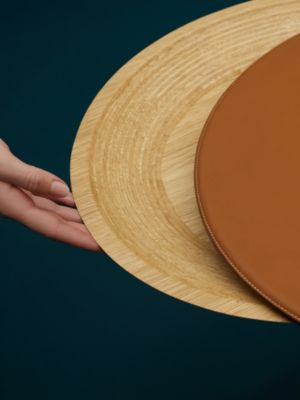 Les Necessaires d'Hermès “hide-and-seek” 多用桌，大号, 视图: 图片：产品佩戴, worn, 当前为第4张（共5张）