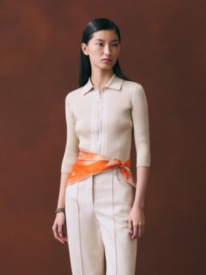 “月光”70方巾, 视图: 图片：产品佩戴, worn, 当前为第3张（共4张）