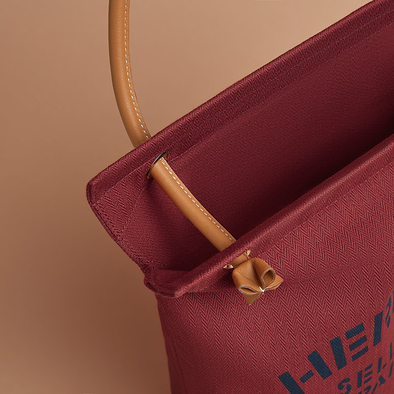 Aline grooming bag