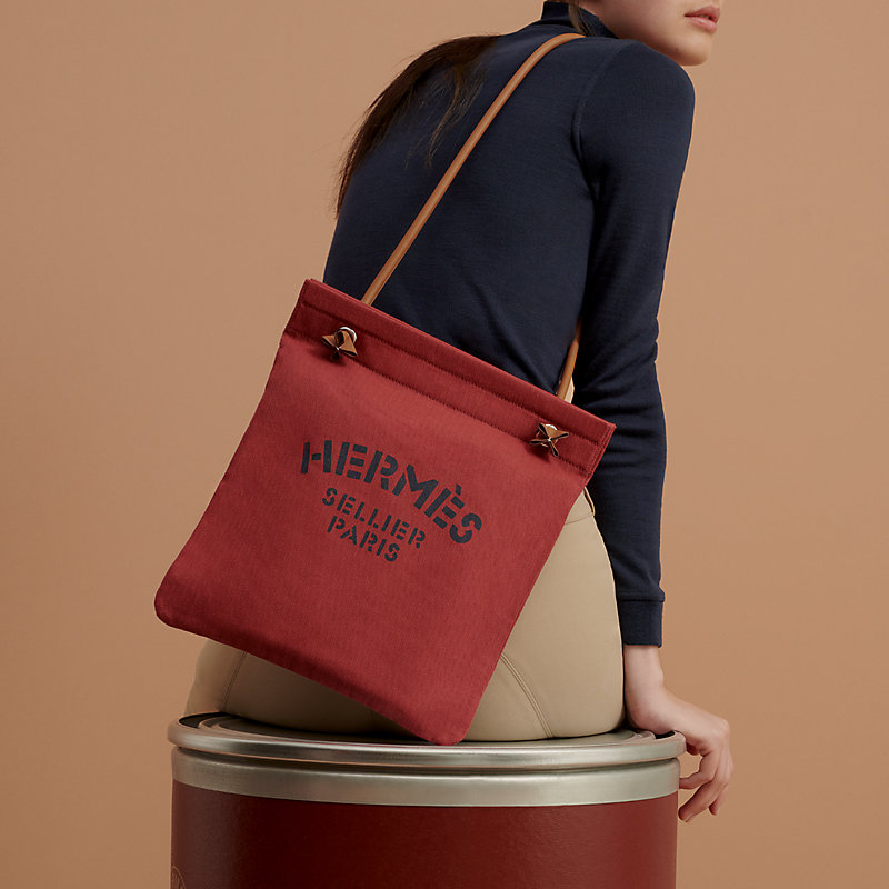 Aline grooming bag