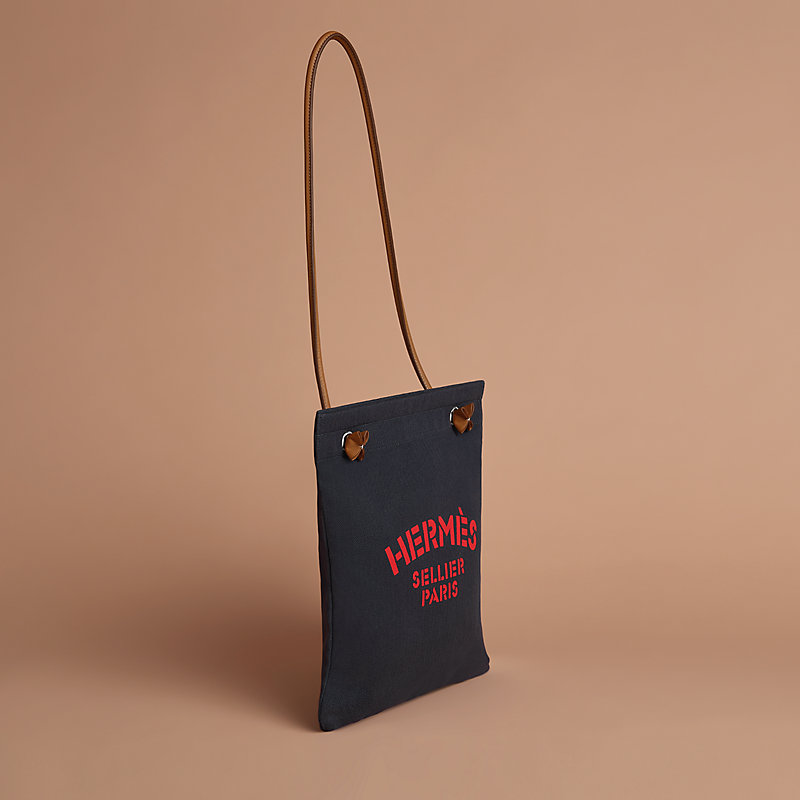 Aline grooming bag