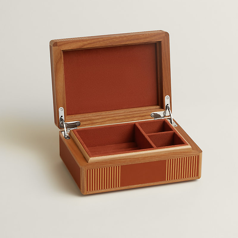 Amalthee H Milleraies ring box, small model, View: , view 3 of 6
