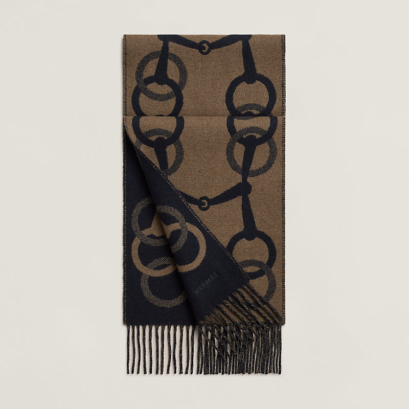 Any Mors scarf
