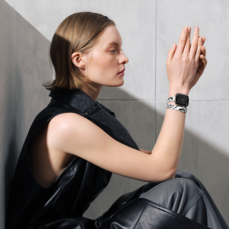 Apple Watch Hermès 42毫米双圈Attelage快乐动物园Bandana表带