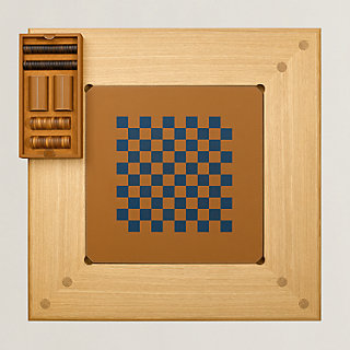 Atout d'Hermes games table