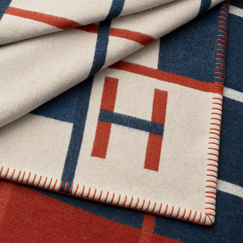 Avalon Clairiere Square blanket