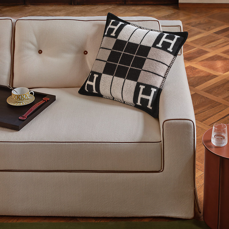 Avalon III pillow, small model