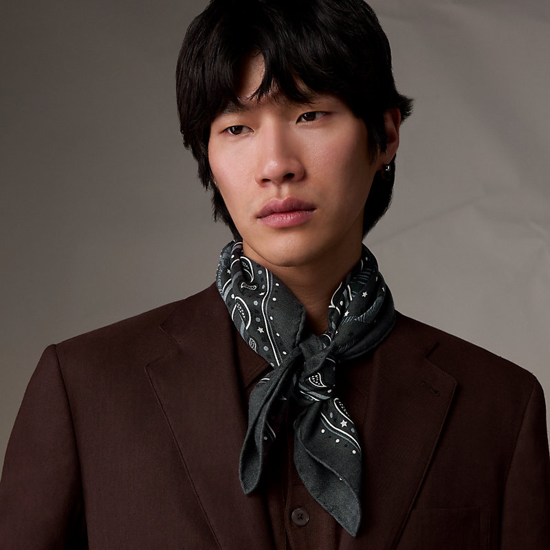 “Awooooo! BANDANA”65方巾