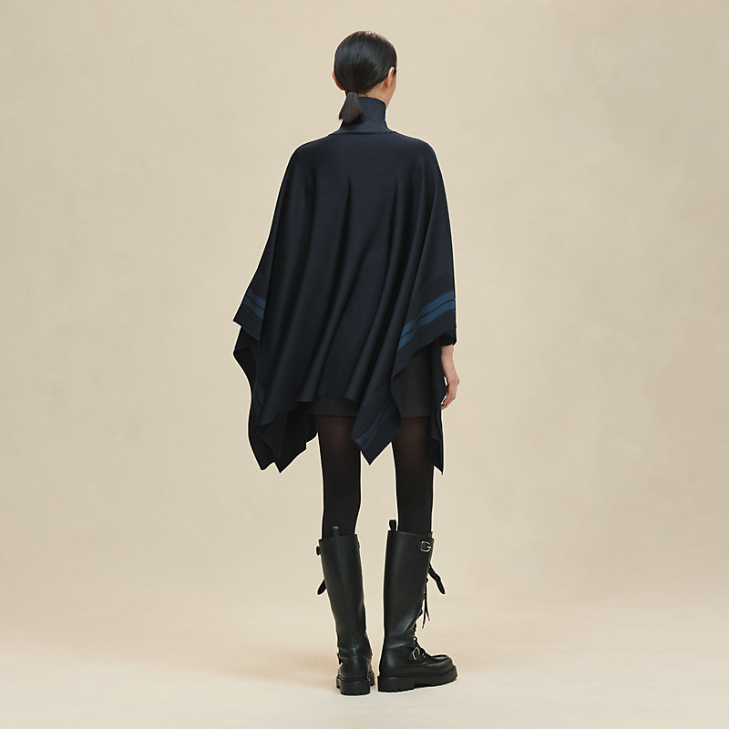 Bicolor poncho