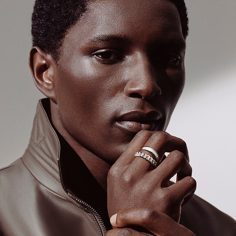 Boucle Sellier Inflexible戒指，中号