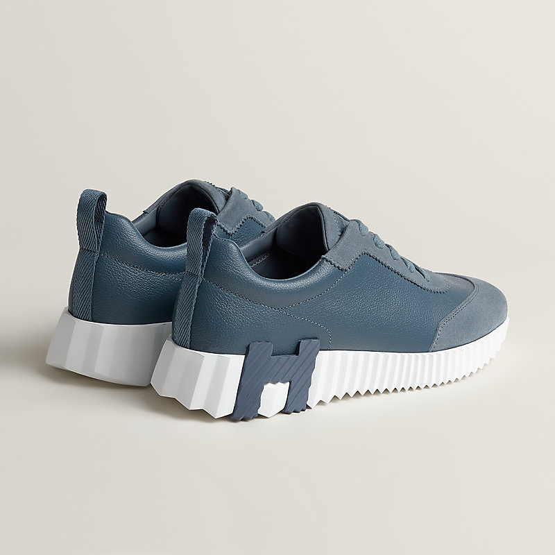 Bouncing sneaker