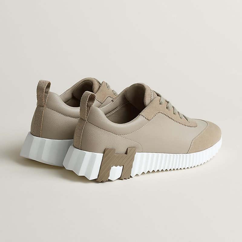 Bouncing sneaker