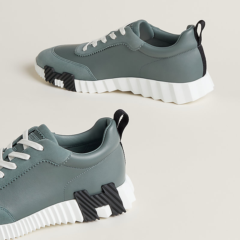 Bouncing sneaker
