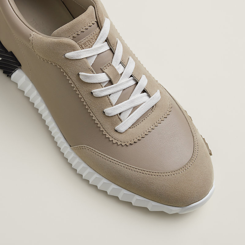 Bouncing sneaker