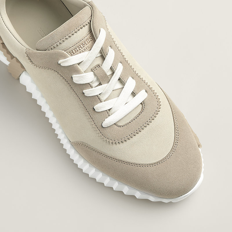 Bouncing sneaker