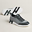 View: front, Bouncing sneaker