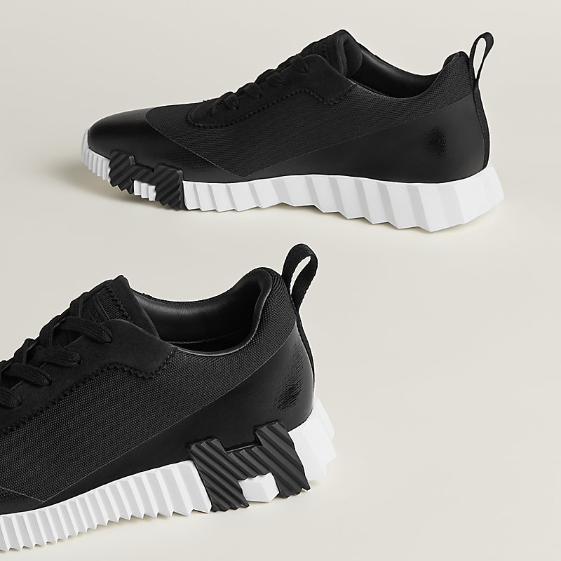 Bouncing sneaker