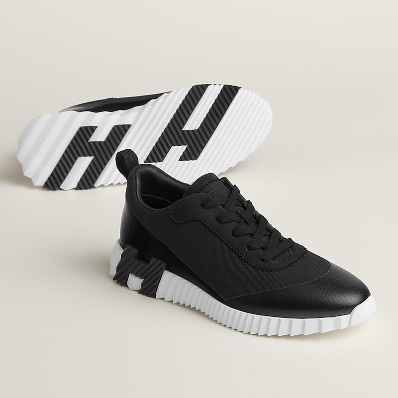 Bouncing sneaker