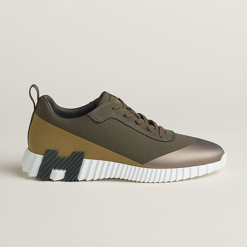 Bouncing sneaker