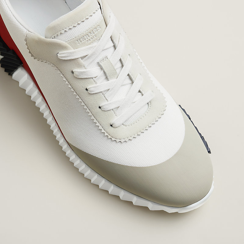 Bouncing sneaker