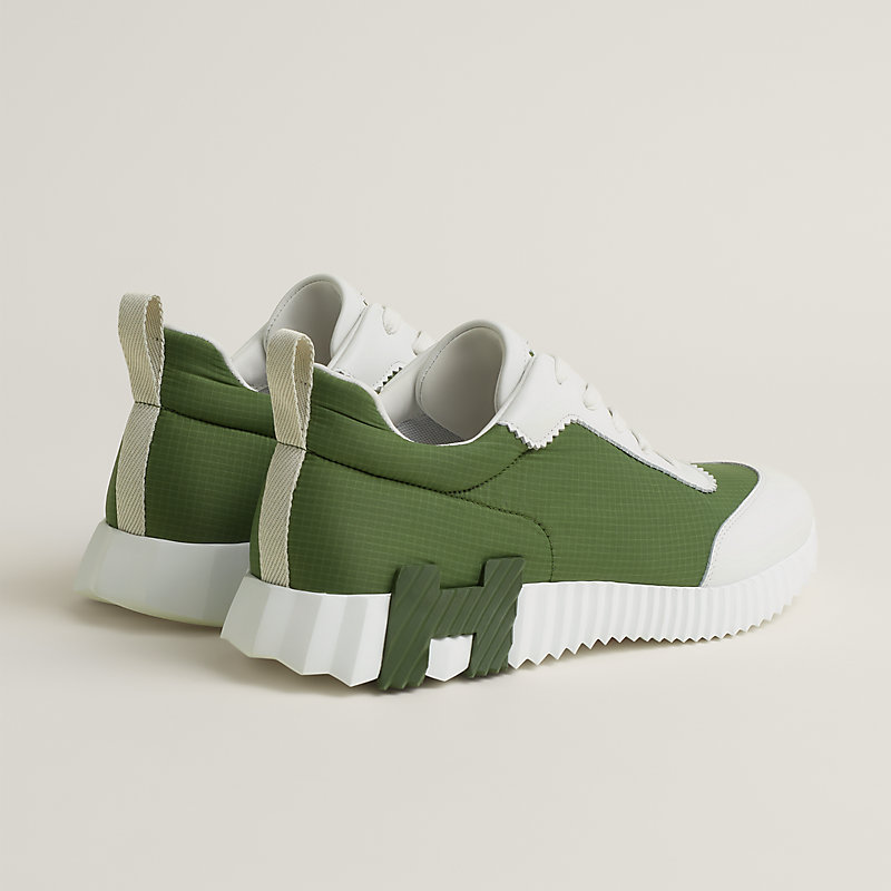 Bouncing sneaker