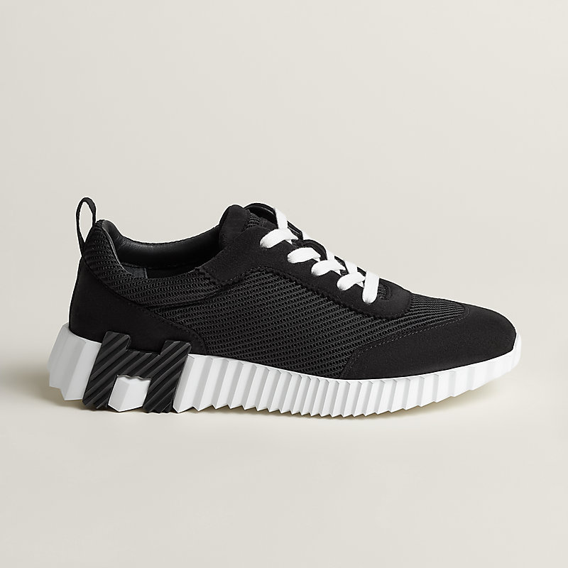 Bouncing sneaker