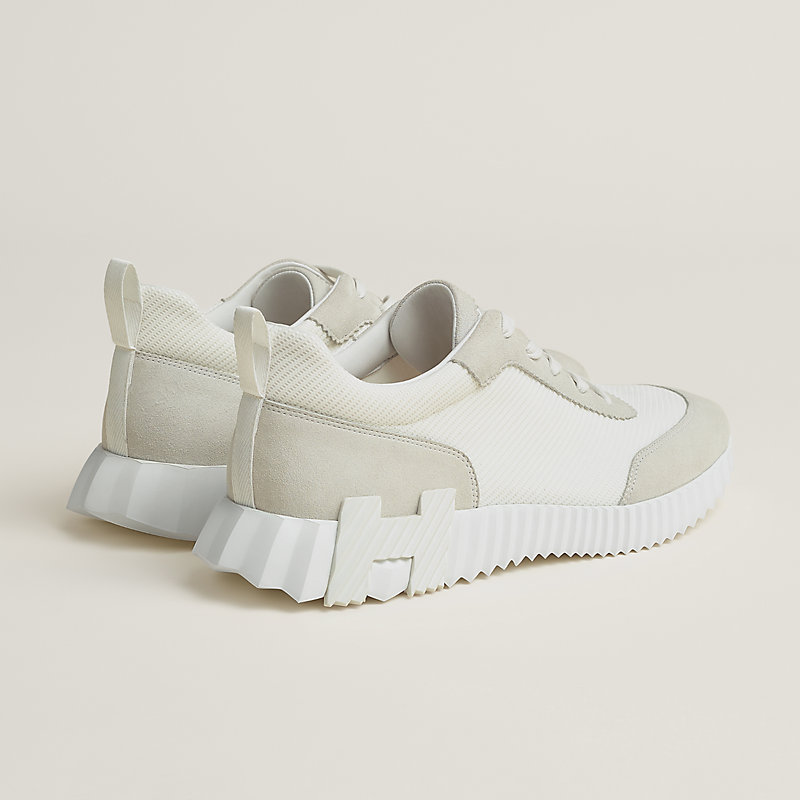 Bouncing sneaker