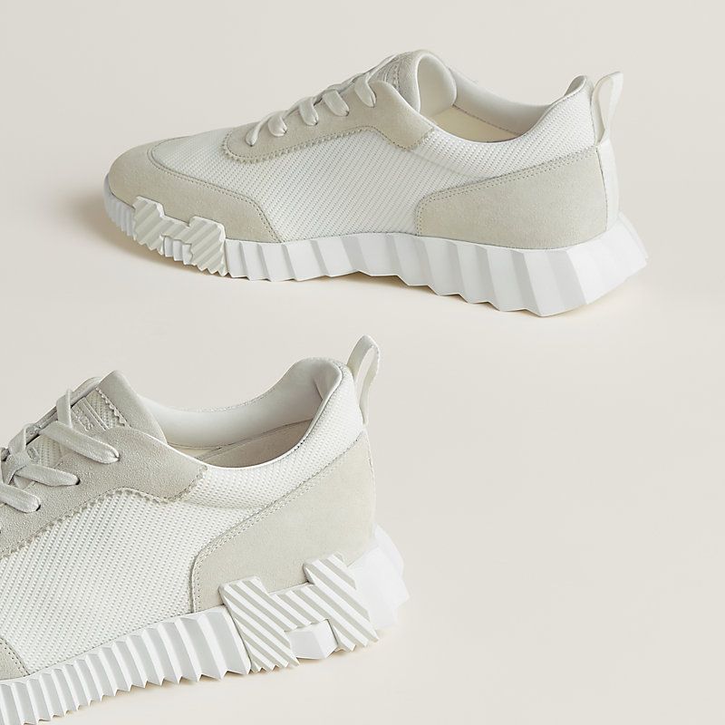 Bouncing sneaker