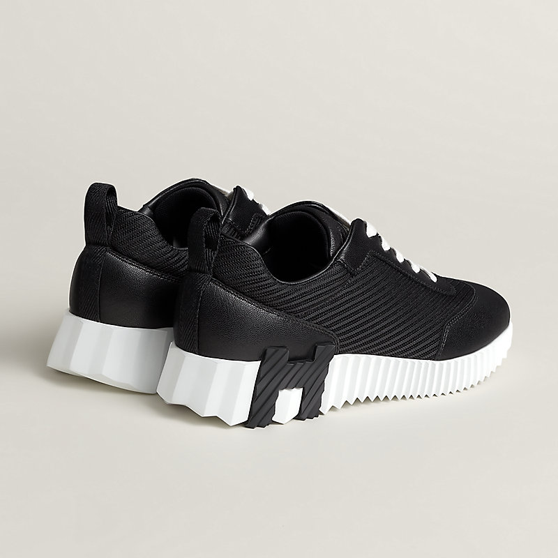 Bouncing sneaker