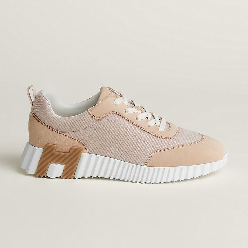 Bouncing sneaker
