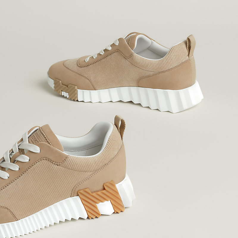 Bouncing sneaker