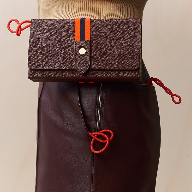 Brick minaudiere
