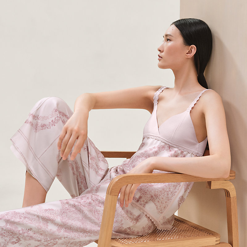 "Brides de Gala en Fleurs" sleeveless twillaine sweater