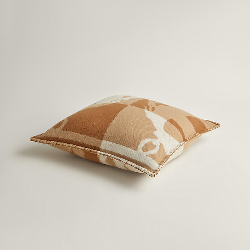 Brides de Gala pillow