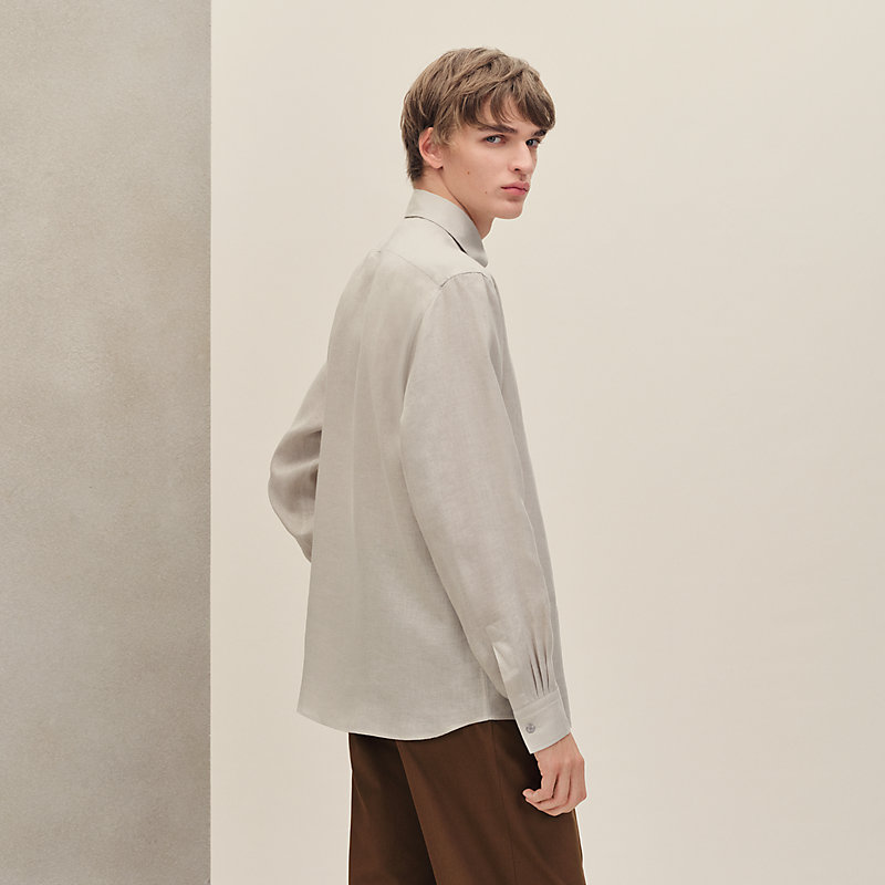 Button-down collar straight cut shirt