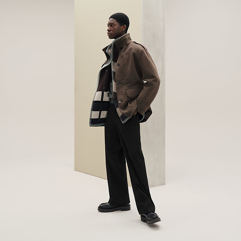 Buttoned short parka