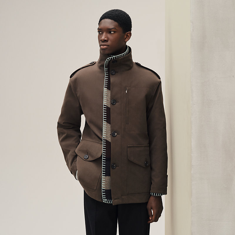 Buttoned short parka