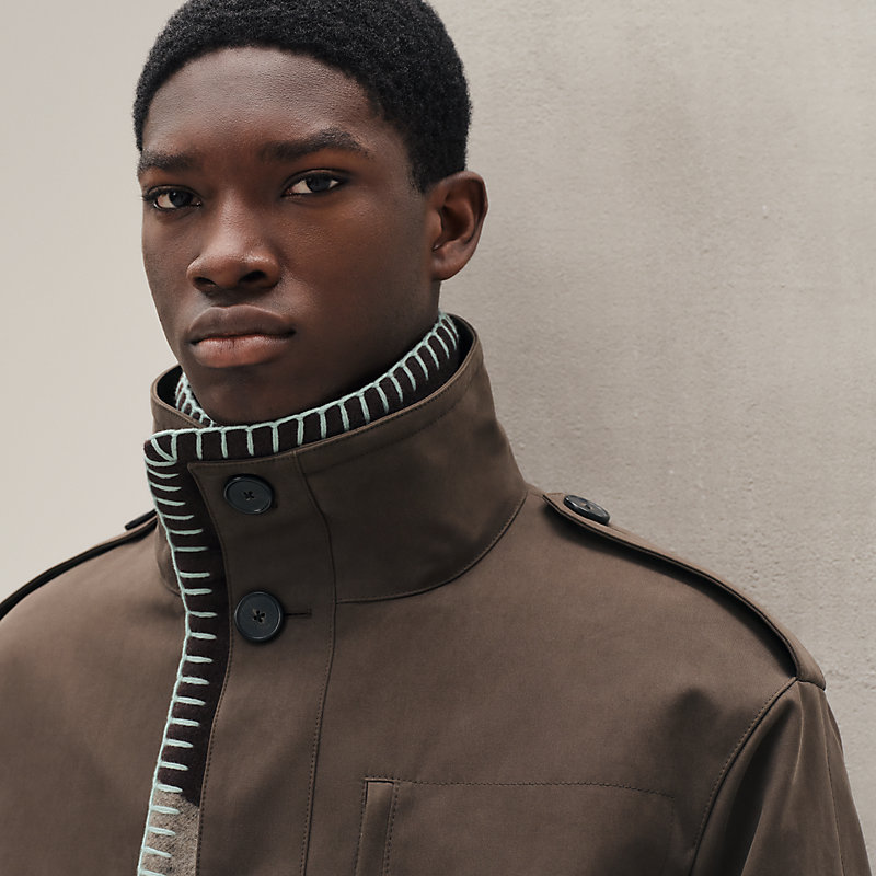 Buttoned short parka