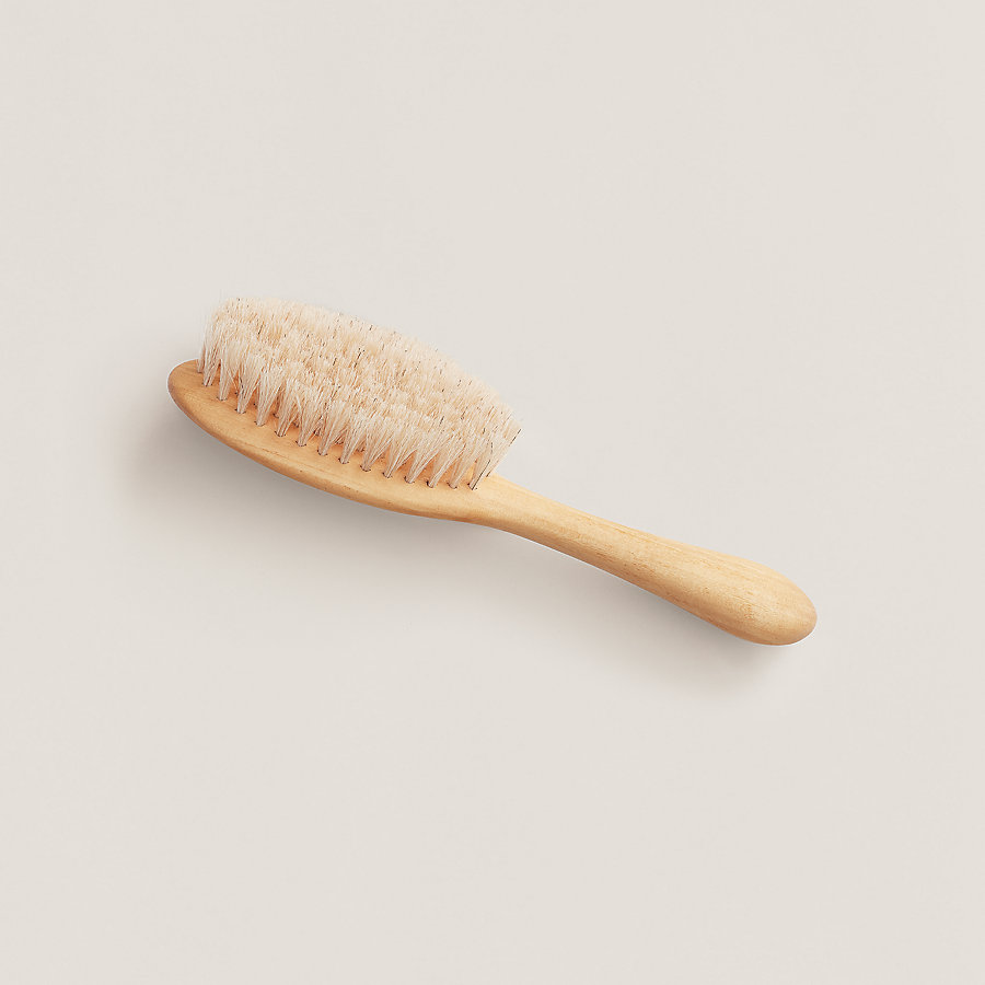 Cabriole hairbrush