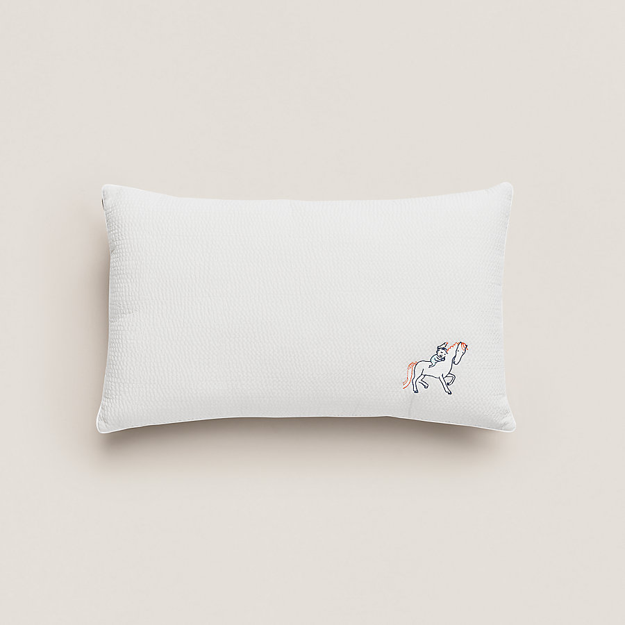 Cabriole pillow