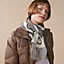 View: Worn, Casaque Porte-Clefs scarf
